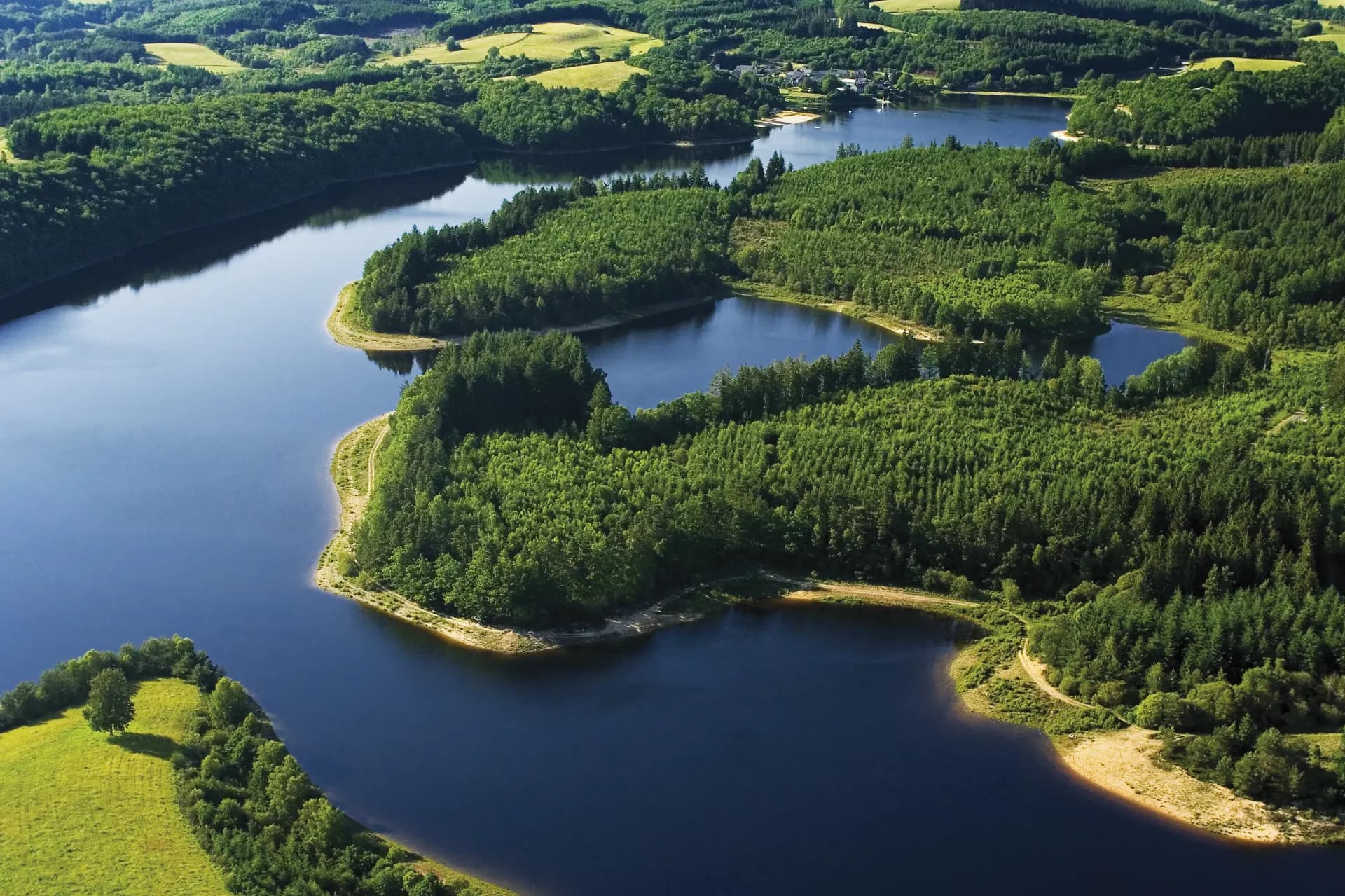 Lac de Viam, plateau de Millevaches