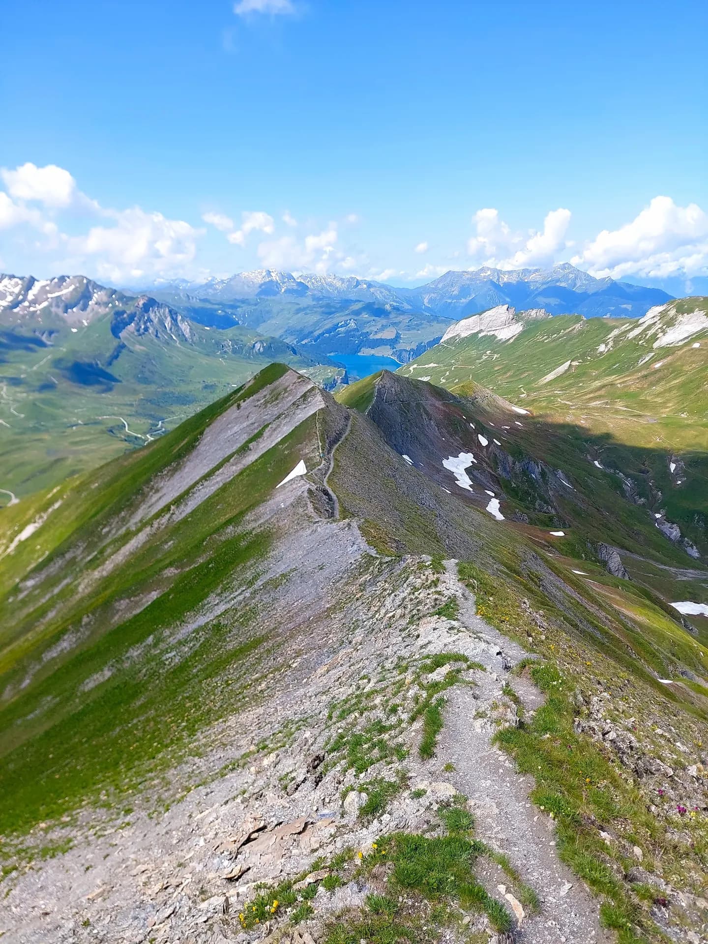 Vue sur les montagnes aux portes de la Vanoise