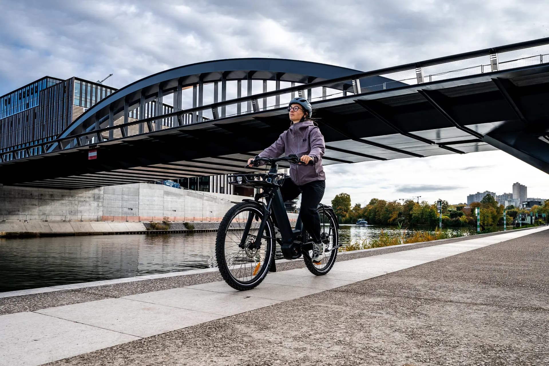 Vélo le long de la Seine à Issy-les-Moulineaux