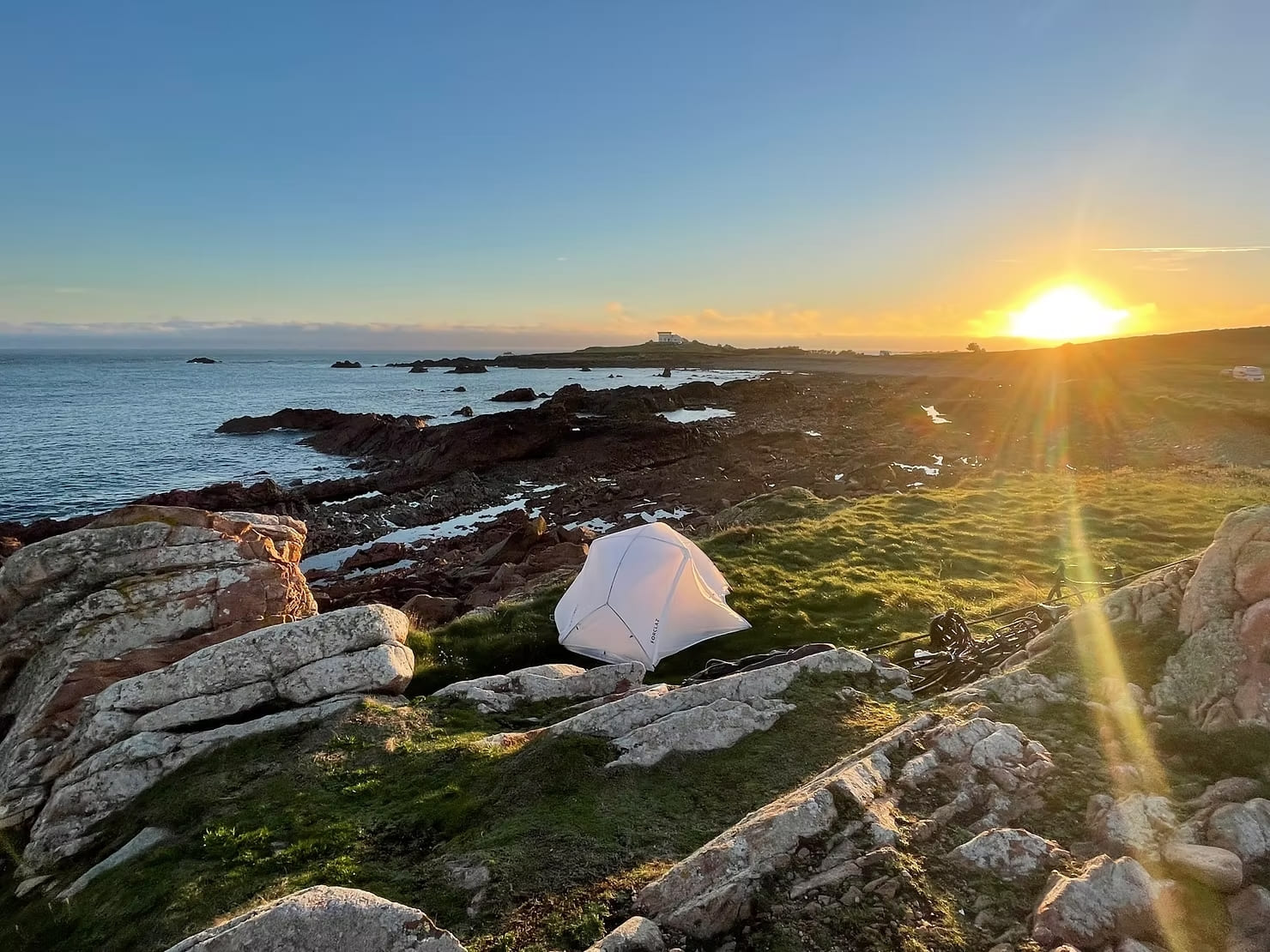 Bikepacking et bivouac dans le Cotentin