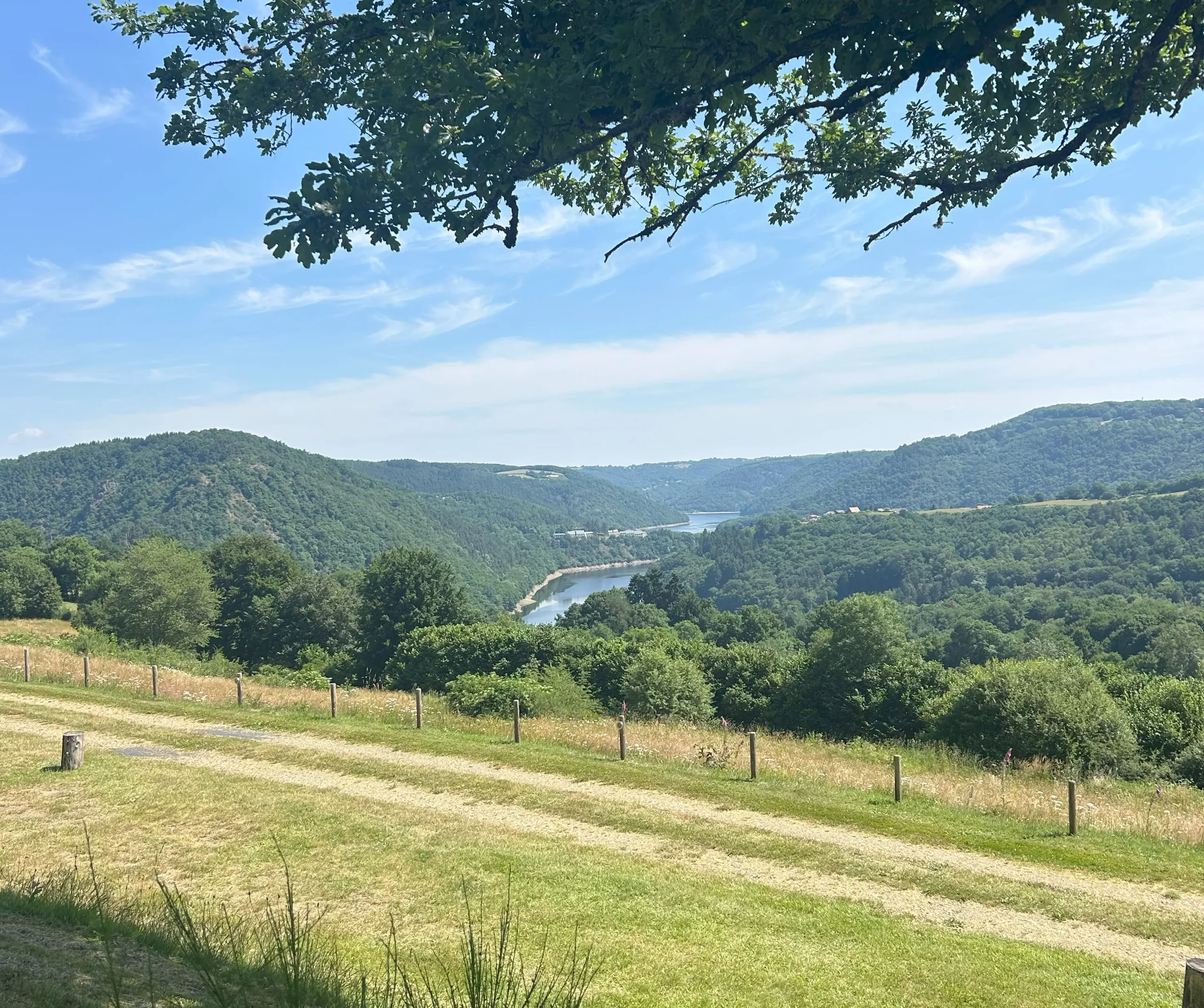 Vue sur le lac des Fades