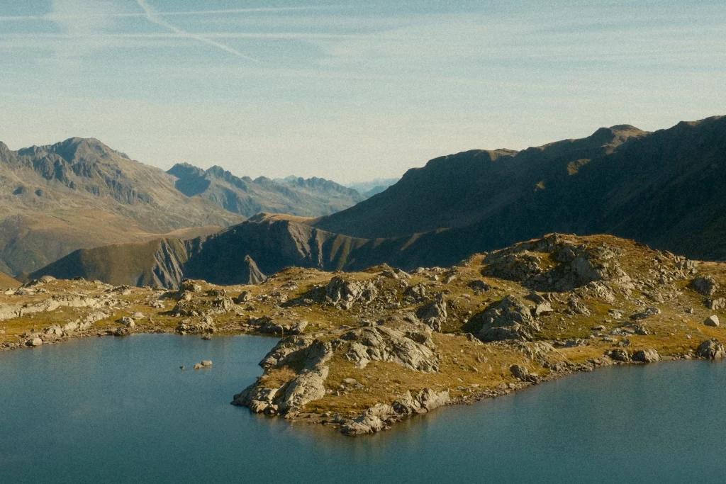 lac et randonnée alpe d'huez