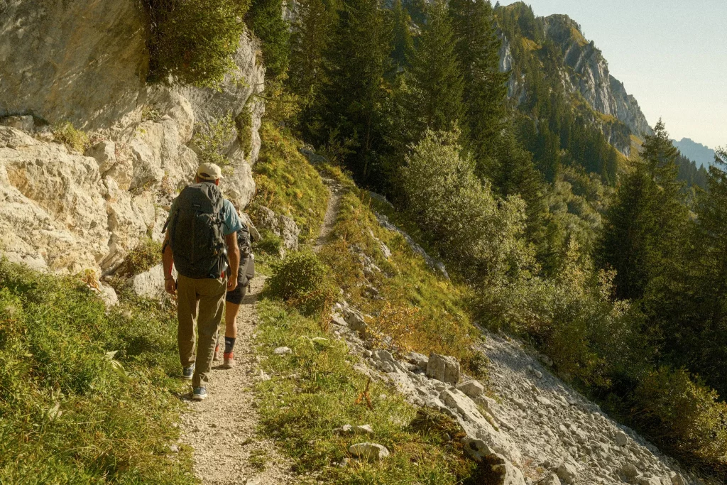 Rando dans les montagnes à proximité du Lac d'Annecy