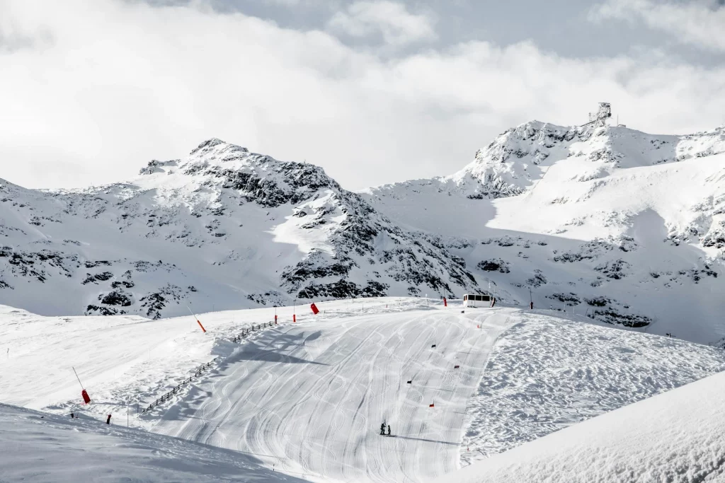 Val thorens station ski alpes 1024x683
